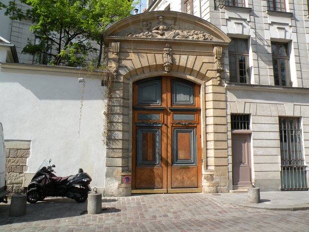  14, rue Saint-Julien Le Pauvre
